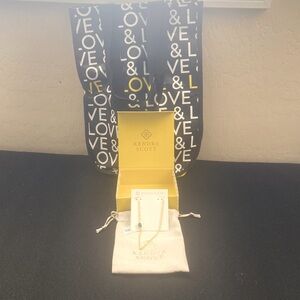***NWT Kendra Scott Emerald and Gold Necklace***
